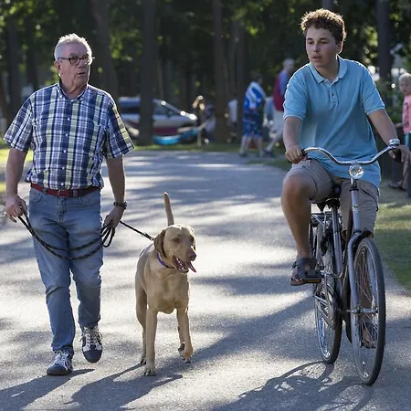 우스타펜 바칸티에파크 3* 아른헴